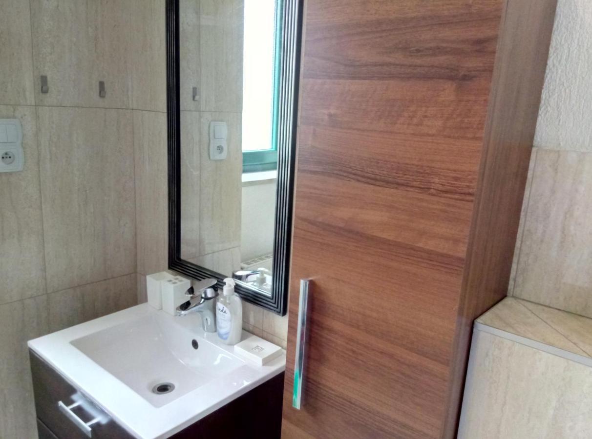 Apartamenty Krzywe Okna Zielona Góra Exteriör bild